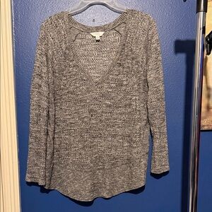 Time and Tru Gray Marled V-Neck Knit Sweater